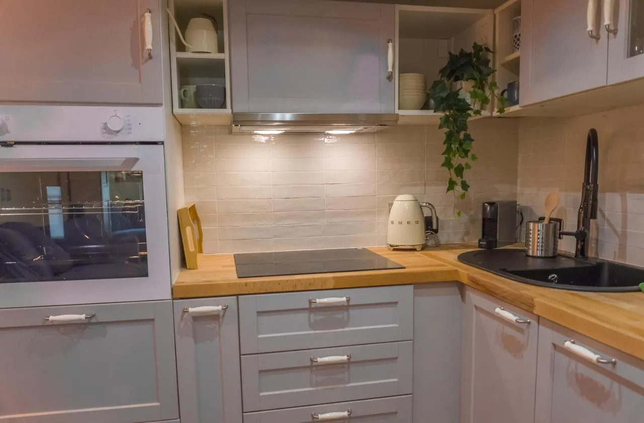 Nice Vieille Ville Appartement Neuf Et Cosy, Deux Chambres, 6 Couchages 0*,  Frankrijk